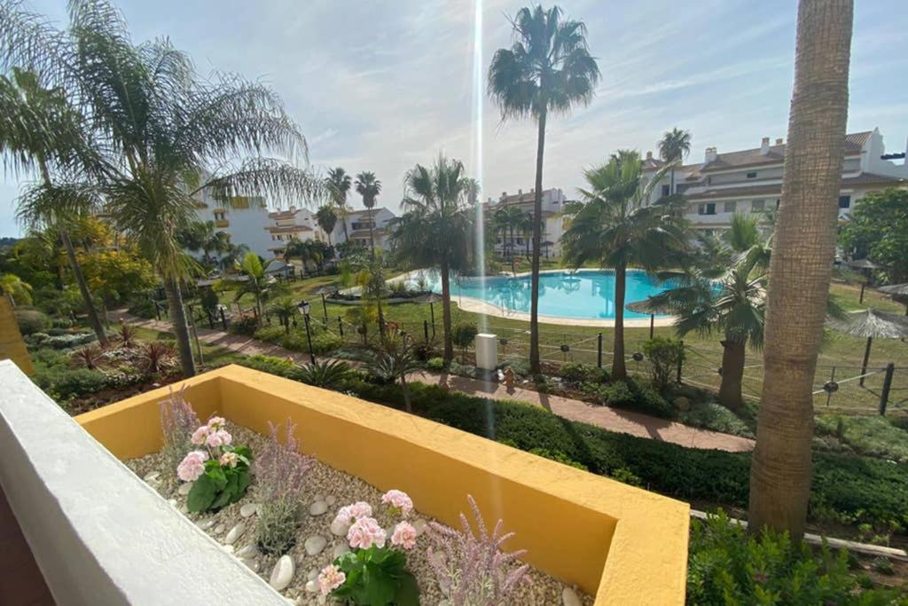 El Casa Blanca - Golf Resort In Ла-Кала-де-Михас Экстерьер фото