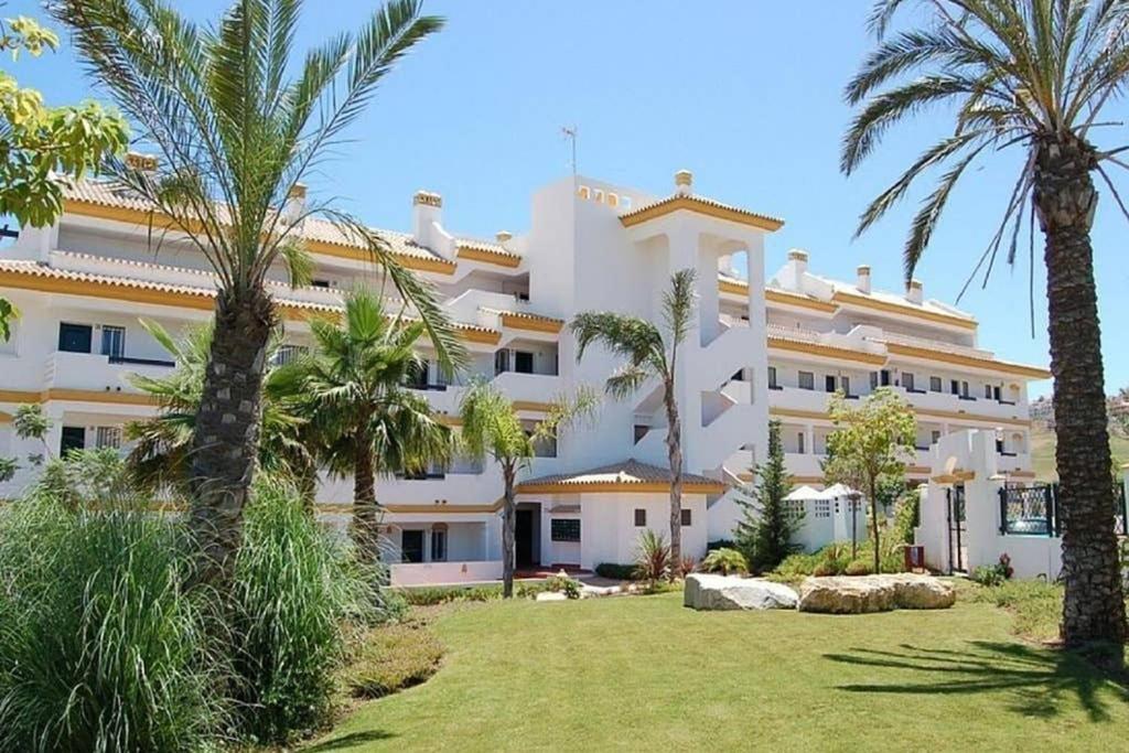 El Casa Blanca - Golf Resort In Ла-Кала-де-Михас Экстерьер фото
