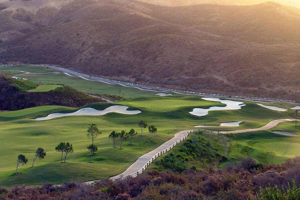El Casa Blanca - Golf Resort In Ла-Кала-де-Михас Экстерьер фото